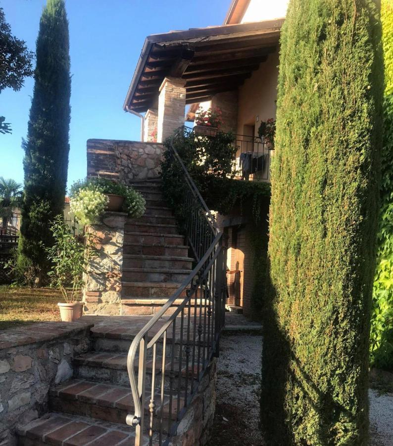 Villa Residenza Le Querce Bilocale Fossato di Vico Esterno foto